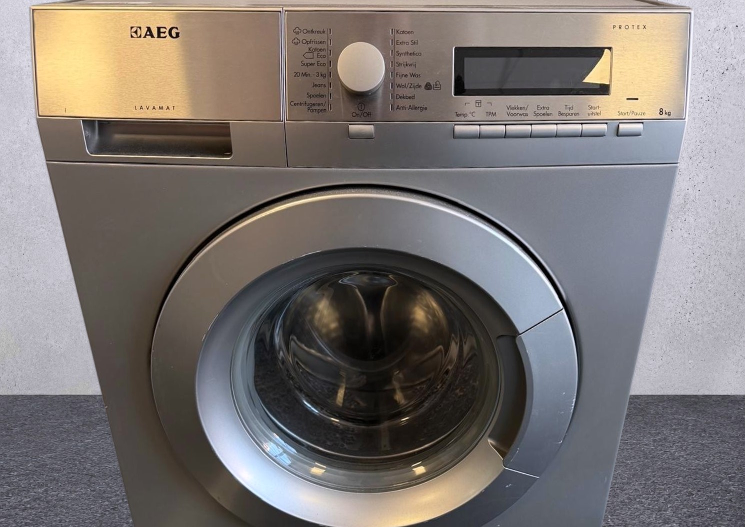 AEG Protex 8kg (zilver)